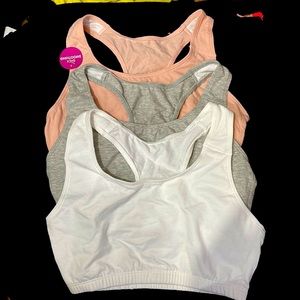 New Fruit of the loom sports bra size 34 (3 new bras)